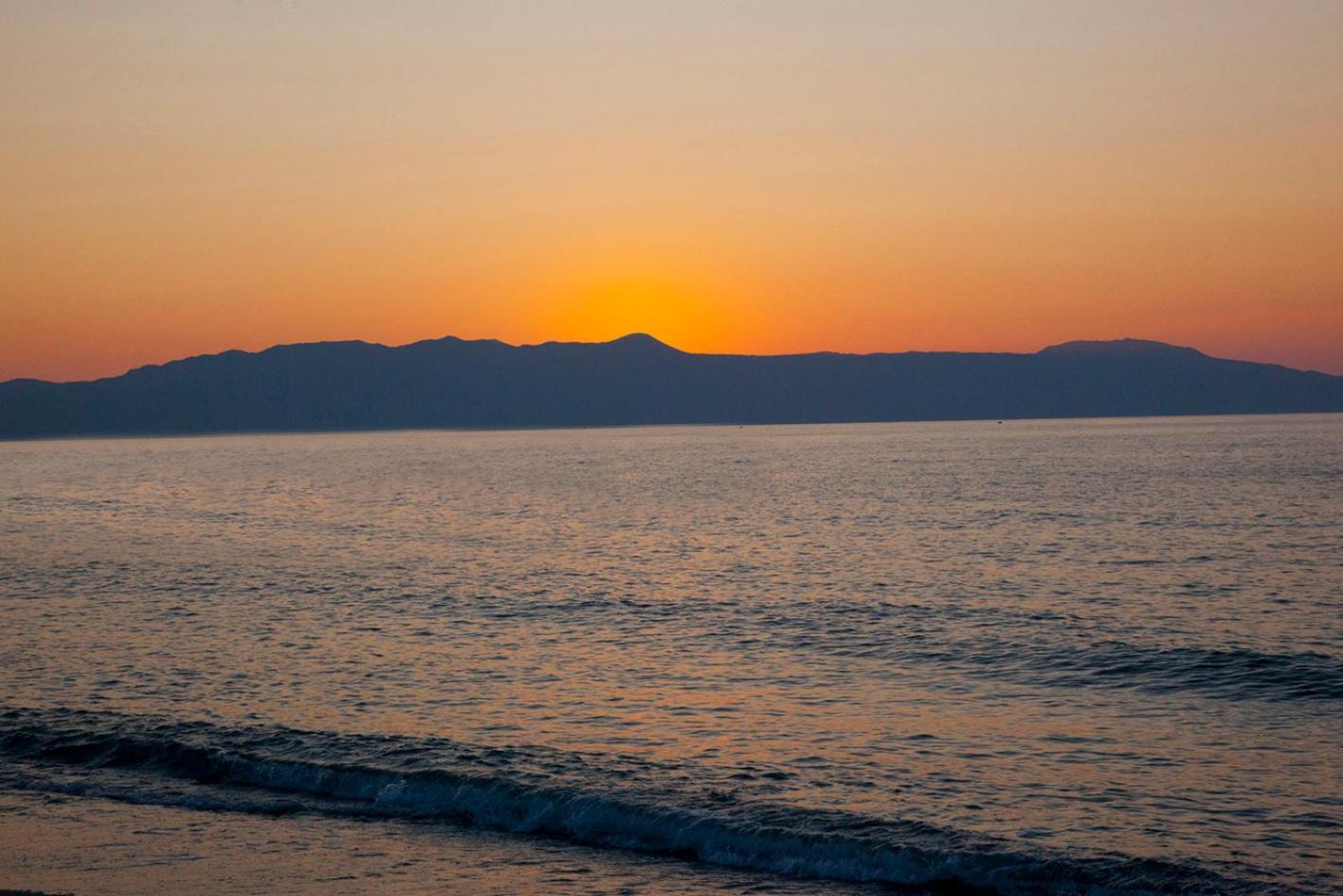 Litinakis Studios Sea View & Litinakis Studios Garden View 700 Meters Away Agia Marina 外观 照片