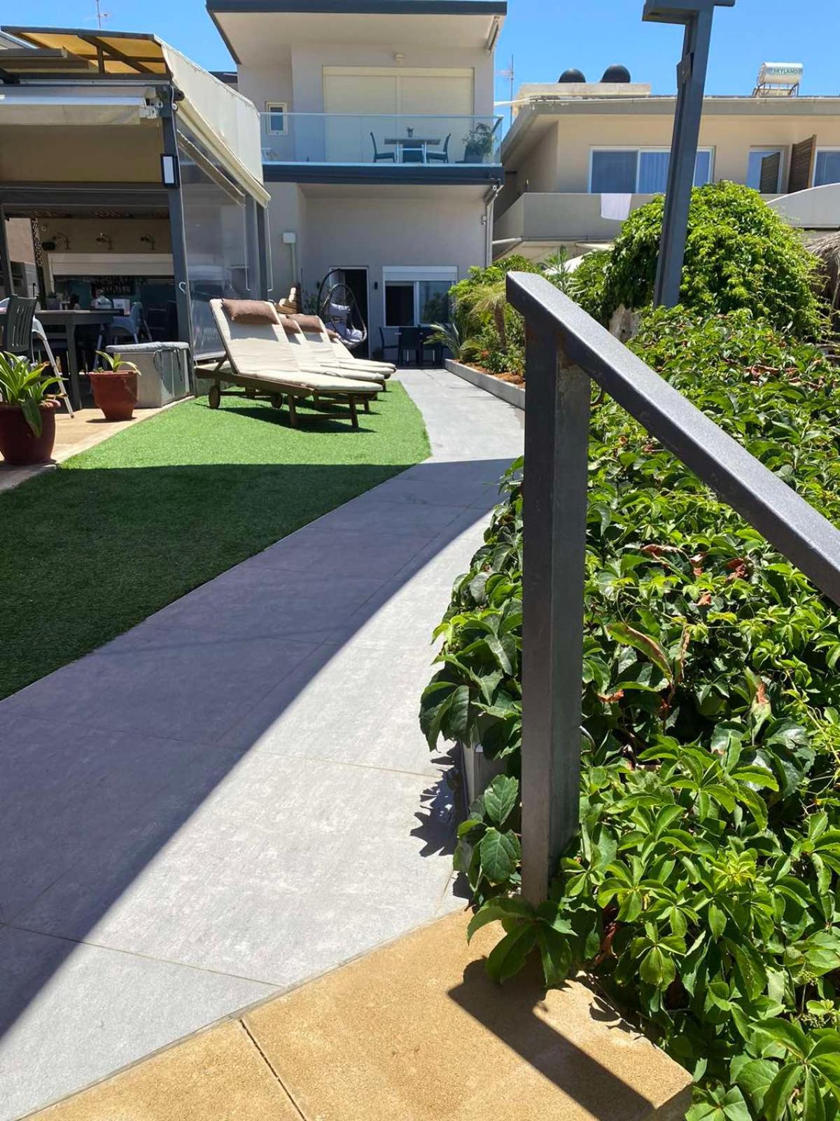 Litinakis Studios Sea View & Litinakis Studios Garden View 700 Meters Away Agia Marina 外观 照片
