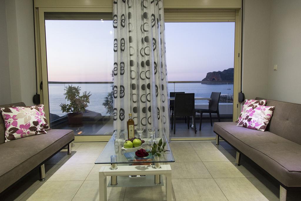 Litinakis Studios Sea View & Litinakis Studios Garden View 700 Meters Away Agia Marina 外观 照片