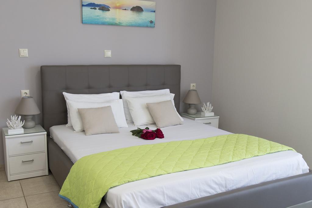 Litinakis Studios Sea View & Litinakis Studios Garden View 700 Meters Away Agia Marina 外观 照片